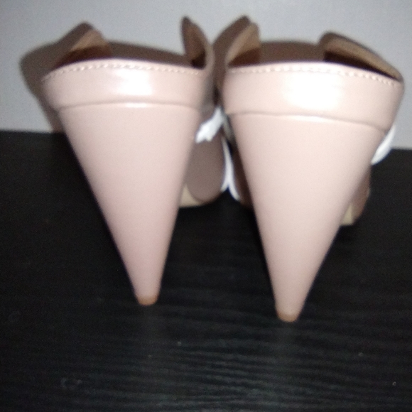 Chinese Laundry Shayla Pointed mule beige and white Size 9 fits like 8.5 - Picture 5 of 5